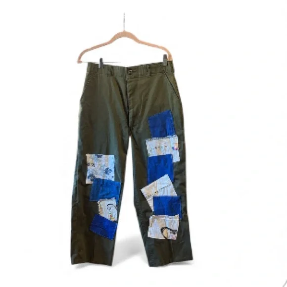 Urban Renewal Remade Embroidered Patched Baker Pant NWT size 30 in olive - Picture 3 of 7